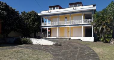 immeuble pour investir à basse-terre avec lepave enseigne