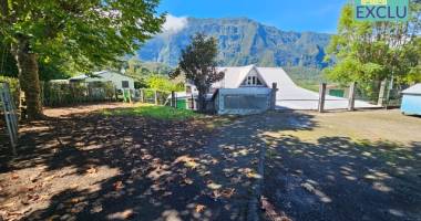 en exclusivitÉ! a vendre à cilaos maison de 138 m2 sur un terrain de 1400 m2 - ref - 244643