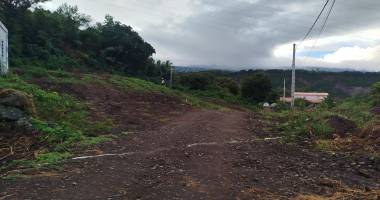 a vendre terrain de 247 m2 à la rivière saint louis