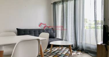 t2 meublé en duplex   dernier étage avec ascenseur et vue mer à saint-pierre ravine des cafres