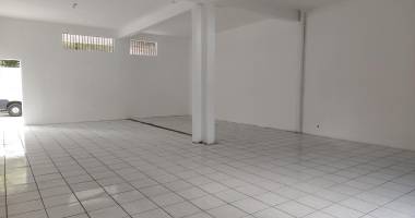 a louer local pro/commercial 88m2 - st andré ville