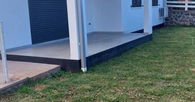 a louer à saint leu villa f4 neuve