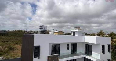 villa neuve haut de gamme à vendre chemin vingt pieds gran baie – livraison mars 2026