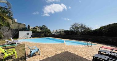 saint gilles les hauts - maison t3 avec piscine collective