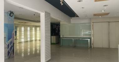 lakaz société immobilière vous propose en location ce local commercial ou professionnel de 192 m2 idéalement s