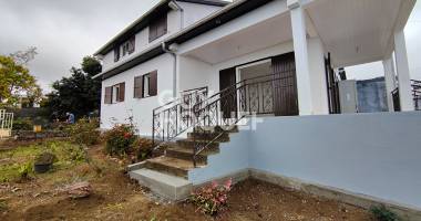 maison t6 de 109 m² tampon