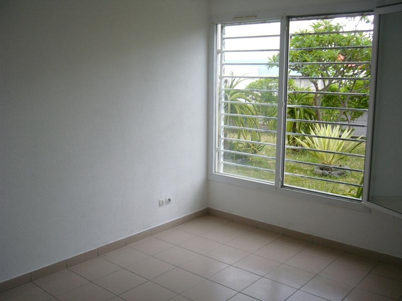Location studio SainteClotilde (97490) Réunion Nord Réf. 1373 G