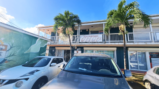 location local commercial à baie mahault (97122)