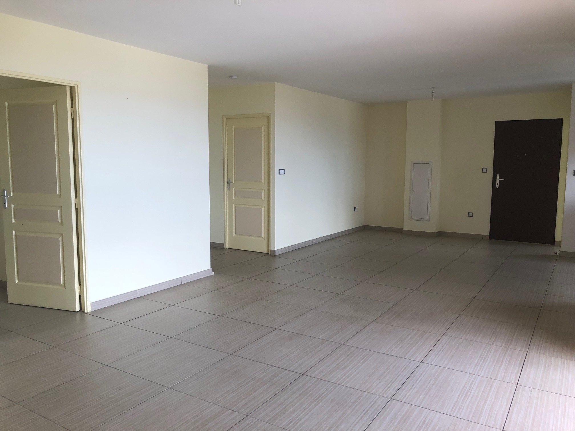 Location appartement SainteClotilde (97490) Réunion Nord Réf. 674 2