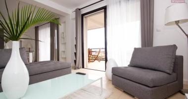 a vendre magnifique avec une vue panoramique  appartement t4  proche du lycée français de tananarive