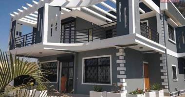 a vendre une villa f5 de standing neuve  avec 170 m2 habitable et vue magnifique  sur ivato. contact mr jacky