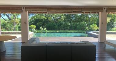 tamarina à vendre luxueuse villa irs 5 chambres avec piscine sur un golf à 2 pas de la plage