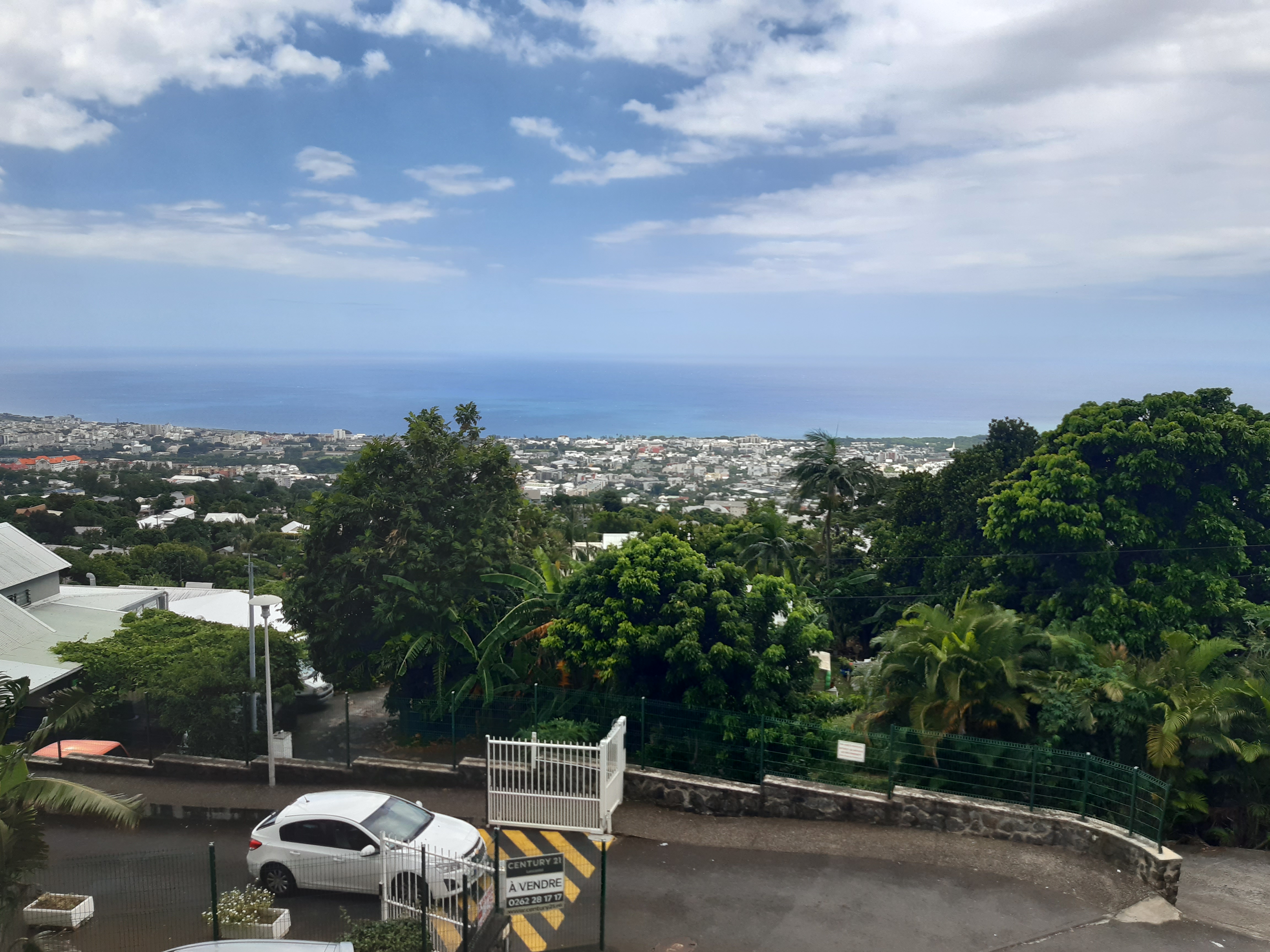 Location appartement SainteClotilde (97490) Réunion Nord Réf. 2031