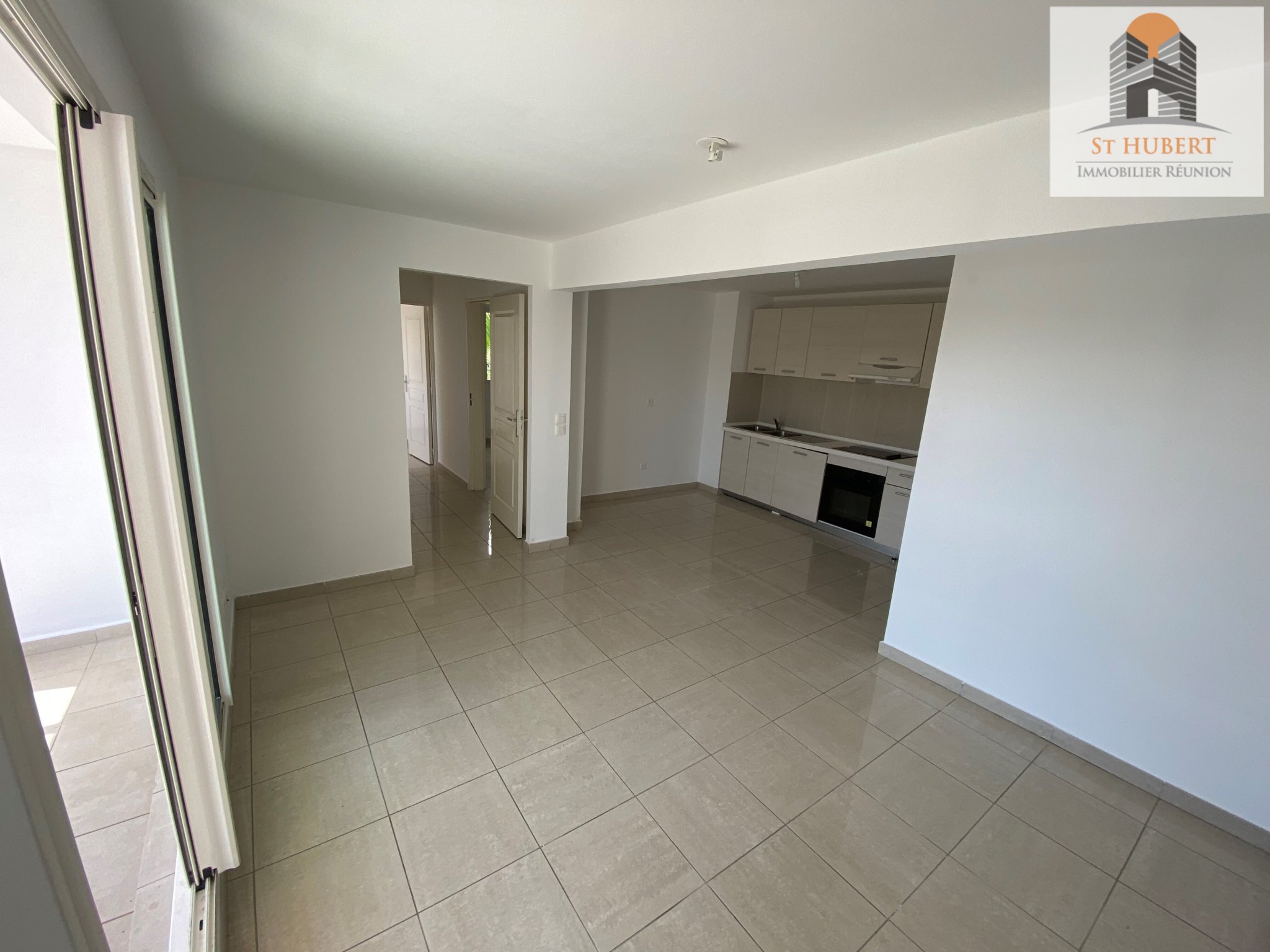 Location appartement SainteClotilde (97490) Réunion Nord Réf. L T3