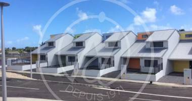 a louer 1150 € maison * 4 pièces * 83,24 m² * 97118 st francois *