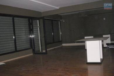 Location  Local commercial Saint-Paul (97460) - REUNION