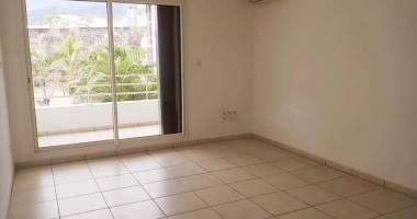 appartement t1 - bas de la riviére