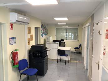 Location  Local Commercial Les Avirons (97425) - REUNION