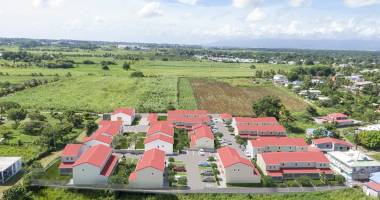 villa mitoyenne f3 neuve à coté du nouveau c.h.u.