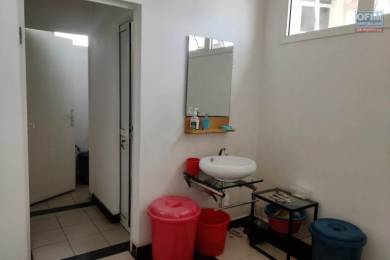 Location  Local commercial ANTANANARIVO () - MADAGASCAR