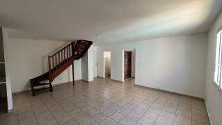 achat duplex à petit bourg (97170)