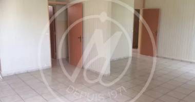 a louer 890 euros* 4 pièces * 90 m² * 97139 abymes *