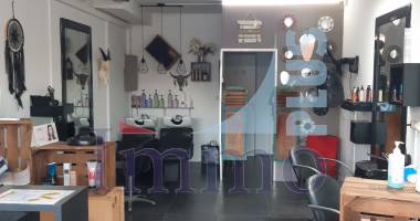 fonds de commerce de 39 m2 environ