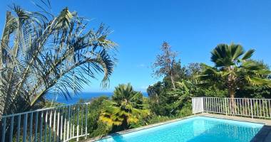 location-villa avec piscine bouillante- t5 vue mer