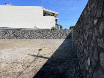 Location Terrain Le Port (97420) - REUNION