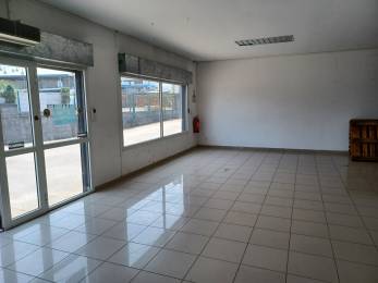 Location  Local commercial - 200m² Saint-Louis (97450) - REUNION