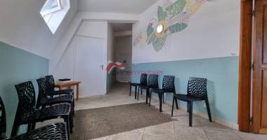 local / bureau 11 m2 + accueil