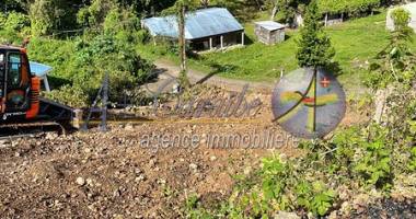 terrain avec un beau potentiel de construction