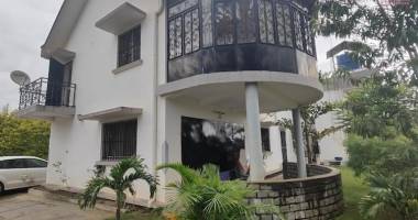 a vendre villa f5 sur ambohibao