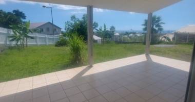 grande villa f4 dans lotissement à proximité immédiate des accès