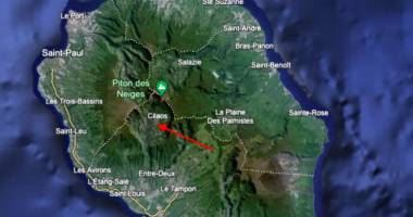 grand terrain sur palmiste rouge cilaos