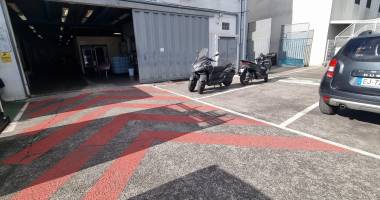 a louer entrepot de 1500m² le port 