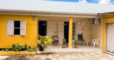 opportunité à fort potentiel – maison ancienne avec dépendance sur 755 m² de terrain à saint-andré