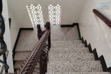 Location  Local commercial ANTANANARIVO () - MADAGASCAR