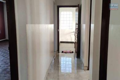 Location  Local commercial ANTANANARIVO () - MADAGASCAR