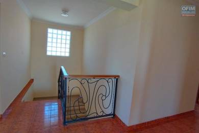 Location  Local commercial ANTANANARIVO () - MADAGASCAR