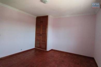 Location  Local commercial ANTANANARIVO () - MADAGASCAR