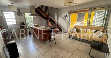 a louer - appartement f2 meublÉ d'environ 46,66 m2 - saint-pierre - 1 011,00 €