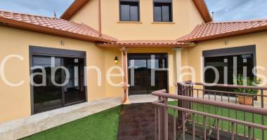 a vendre - une maison de type t6 de 120 m2 environ - plaine des cafres - 466 550 € hai