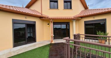 a vendre - une maison de type t6 de 120 m2 environ - plaine des cafres - 466 550 € hai