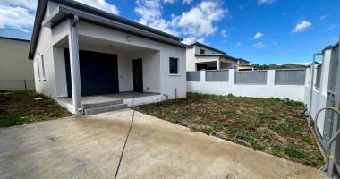 a louer - villa neuve t4 d'environ 79,45 m2 - ravine des cabris  - 1 450 €