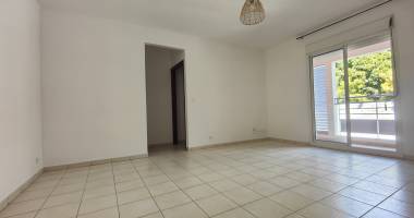 a louer - appartement f2 de 47,87 m2 - sainte-clotilde - 747.72 €
