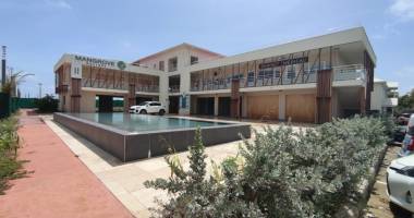 À louer   local commercial 60 m2   proche hÔtel pullman   le moule