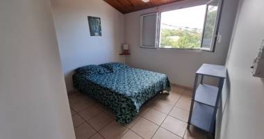 chambre meublée avec vue mer et montagne à Étang saint-leu – tout inclus