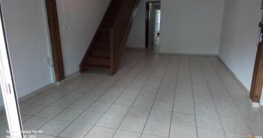 location d' une maison jumelée  f4/5 de 85m² prés du centre ville de saint -andré