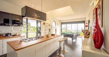 a vendre - maison de type t4 d'environ 128 m2 - saint-denis - 483 000 € hai